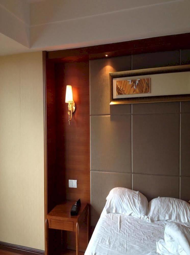 Wenhua Herton Hotel Qionghai Exterior photo